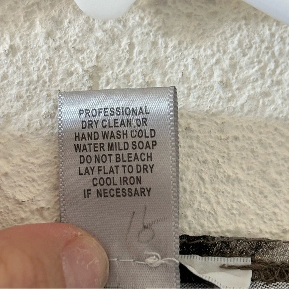 Cache Women’s Faux Wrap Top Small Cheetah Print Pullover Party Dressy Date - Picture 6 of 12